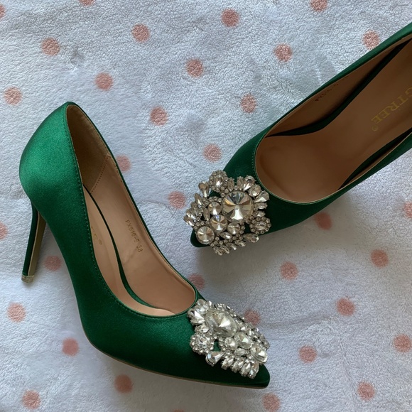 BIGTREE Green Satin Jeweled Heels – Size 38 - Picture 4 of 8